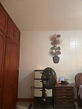 Valentinacouple online show from July 2026 04:55:01 PM