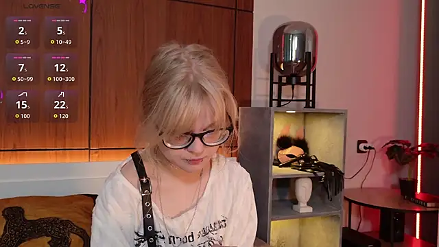 MoliQin online show from May 2026 07:13:01 AM