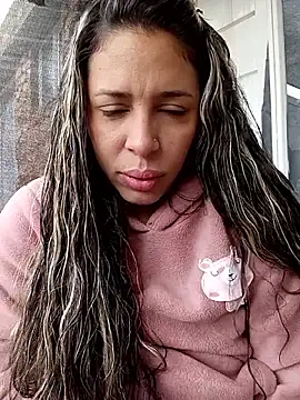 kiki milu online show from April 2026 01:34:02 PM