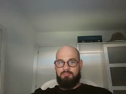 lachy2410 online show from July 2026 01:03:01 PM