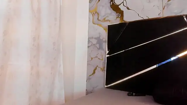 Snapshot of Couple_In_Heat chatting on February 2026 07:36:01 PM Couple In Heat online show from February 2026 07:36:01 PM