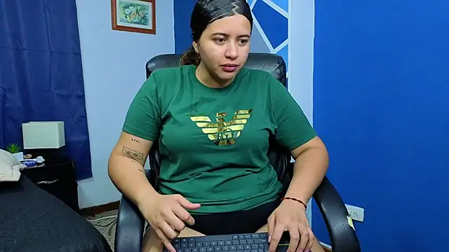 goodgirlxxl online show from April 2026 11:10:02 PM