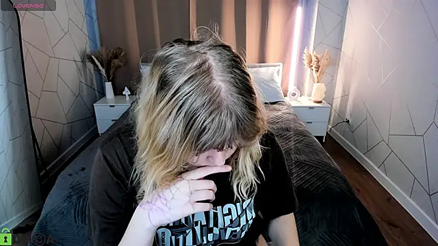 luna c0ra online show from March 2026 01:03:01 AM