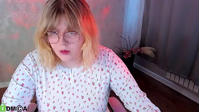 luna c0ra online show from April 2026 01:10:02 AM