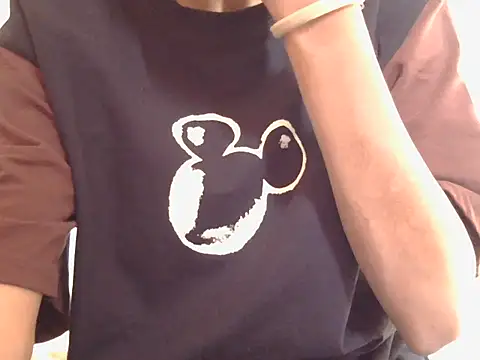 liliy 00 online show from February 2026 10:11:01 AM