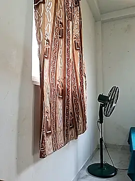 Queen Saara online show from March 2026 09:32:02 AM