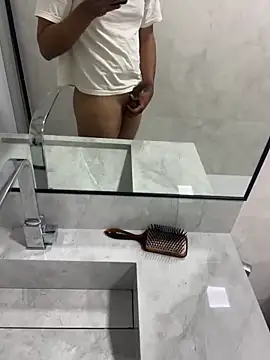 Snapshot of twink231 chatting on June 2026 12:11:01 AM twink231 online show from June 2026 12:11:01 AM