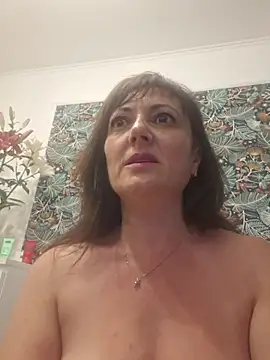 Snapshot of SaraGina chatting on June 2026 02:53:01 AM SaraGina online show from June 2026 02:53:01 AM