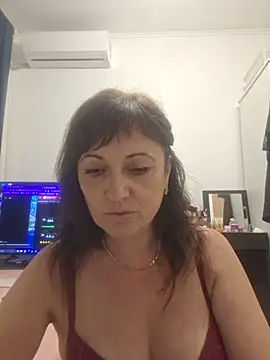 Snapshot of SaraGina chatting on July 2026 08:57:02 PM SaraGina online show from July 2026 08:57:02 PM