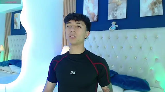 Aiden Rivers  online show from April 2026 01:25:02 PM