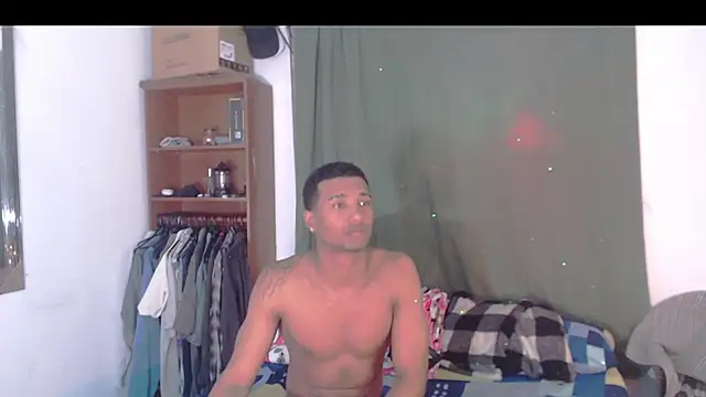 Snapshot of Dani-brown chatting on April 2026 11:11:02 PM Dani-brown online show from April 2026 11:11:02 PM