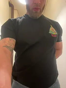 Snapshot of Tiziano94 chatting on March 2026 04:44:02 PM Tiziano94 online show from March 2026 04:44:02 PM