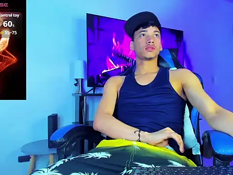 Lyam Russo online show from March 2026 06:13:01 AM