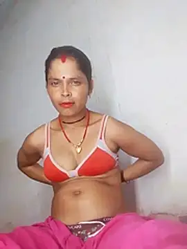 Snapshot of Hot_bh87 chatting on June 2026 04:35:01 PM Hot bh87 online show from June 2026 04:35:01 PM