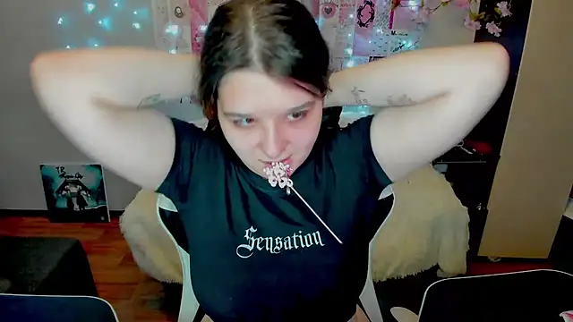 Snapshot of Kate_Acid chatting on July 2026 02:05:17 AM Kate Acid online show from July 2026 02:05:17 AM