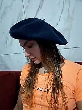 Snapshot of Larinhacat chatting on March 2026 03:52:02 AM Larinhacat online show from March 2026 03:52:02 AM