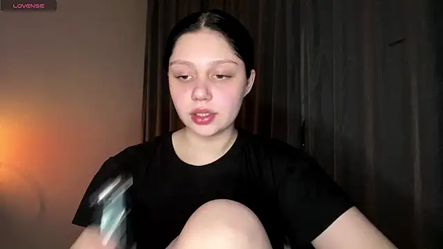 Snapshot of RaquelsHusband chatting on March 2026 02:23:02 PM RaquelsHusband online show from March 2026 02:23:02 PM