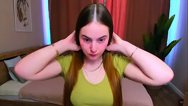 Maddy Wood  online show from April 2026 03:53:01 PM