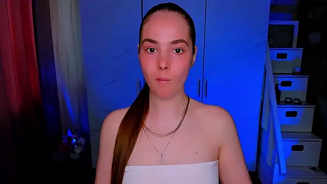 Snapshot of Maddy_Wood_ chatting on May 2026 10:54:02 AM Maddy Wood online show from May 2026 10:54:02 AM