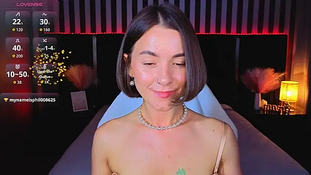 Snapshot of GracefulMichelle chatting on May 2026 07:21:01 PM GracefulMichelle online show from May 2026 07:21:01 PM