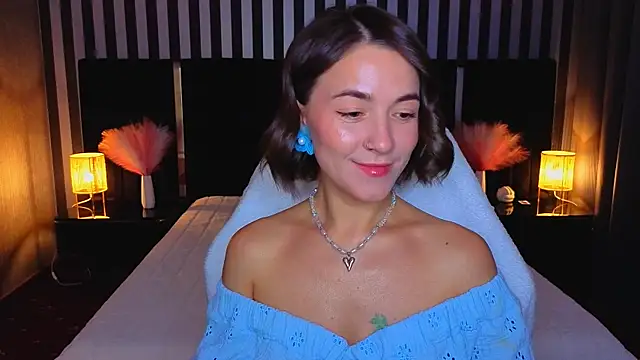 Snapshot of GracefulMichelle chatting on July 2026 07:34:02 PM GracefulMichelle online show from July 2026 07:34:02 PM
