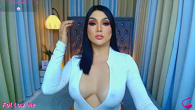 Laureen Hilton online show from March 2026 12:00:02 PM