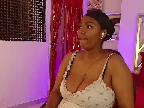 Snapshot of AmiraNast_ chatting on March 2026 04:02:02 PM AmiraNast online show from March 2026 04:02:02 PM