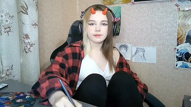 MilaTyan online show from April 2026 07:07:02 PM