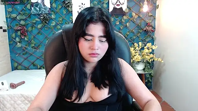 Snapshot of mila_quin chatting on June 2026 12:00:01 PM mila quin online show from June 2026 12:00:01 PM