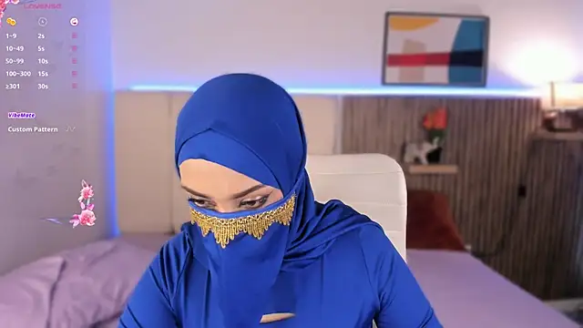 Snapshot of Layla_Sahar chatting on February 2026 01:18:01 PM Layla Sahar online show from February 2026 01:18:01 PM