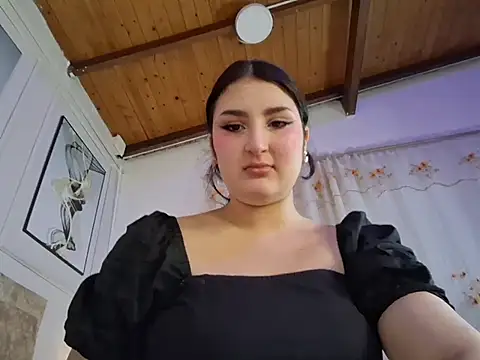 zoe moon   online show from June 2026 12:47:02 PM
