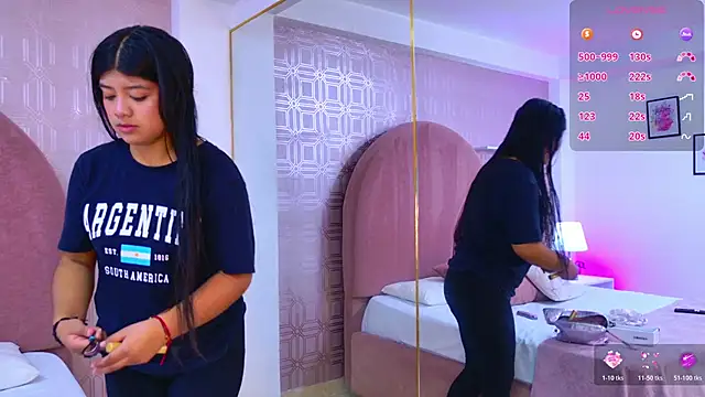 Khloe Moon online show from April 2026 07:50:02 PM