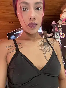 Snapshot of Emily-Fire chatting on February 2026 09:12:02 PM Emily-Fire online show from February 2026 09:12:02 PM