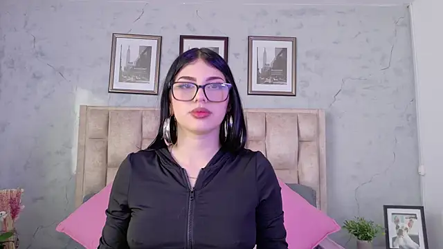 IsabellaRossi online show from May 2026 06:36:02 PM