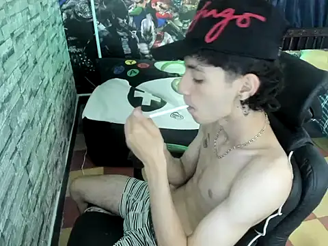 Snapshot of wex_077 chatting on March 2026 01:12:02 AM wex 077 online show from March 2026 01:12:02 AM