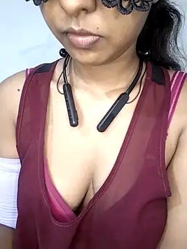 Snapshot of ASHANYA_JAYASOORIYA chatting on May 2026 07:37:02 AM ASHANYA JAYASOORIYA online show from May 2026 07:37:02 AM