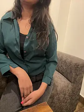 Taniyasingh69 online show from April 2026 09:58:01 AM