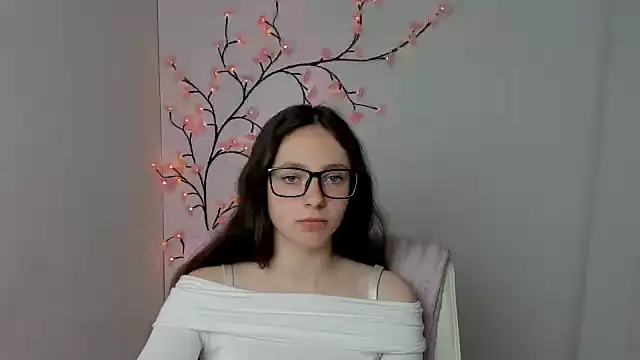 Snapshot of KissMeJulia chatting on May 2026 05:36:02 AM KissMeJulia online show from May 2026 05:36:02 AM