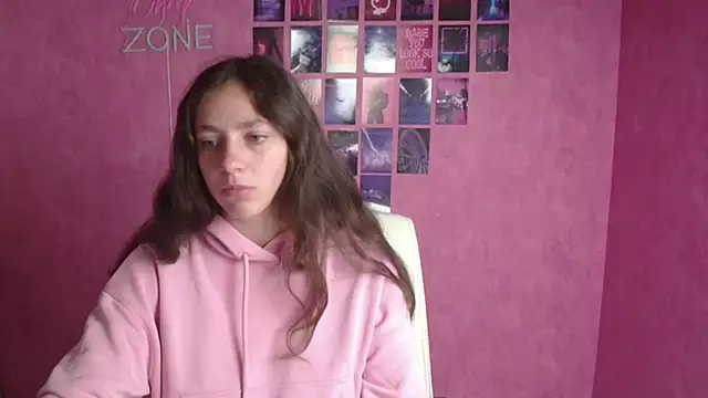 Snapshot of KissMeJulia chatting on May 2026 05:14:01 AM KissMeJulia online show from May 2026 05:14:01 AM