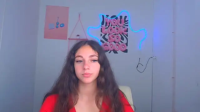 KissMeJulia online show from July 2026 05:43:02 AM