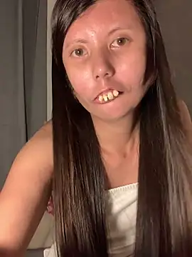 Snapshot of lady_moon09 chatting on February 2026 10:38:01 AM lady moon09 online show from February 2026 10:38:01 AM