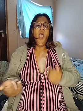 indianstrawberrylips4u online show from June 2026 06:48:01 AM