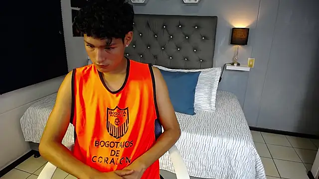 Snapshot of georgeowennss chatting on March 2026 01:17:02 PM georgeowennss online show from March 2026 01:17:02 PM