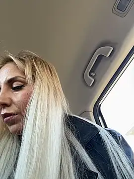 LisaMurr online show from April 2026 10:07:02 AM