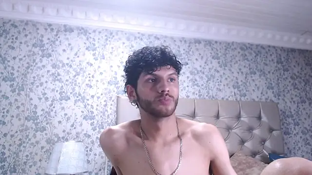 Snapshot of LuckySammer chatting on February 2026 12:22:02 AM LuckySammer online show from February 2026 12:22:02 AM