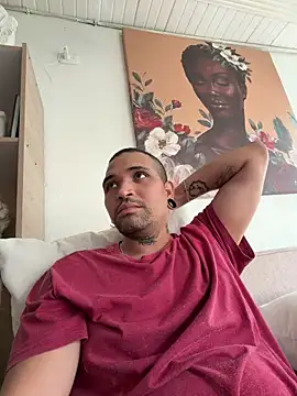 Snapshot of Simone026 chatting on March 2026 08:48:02 PM Simone026 online show from March 2026 08:48:02 PM