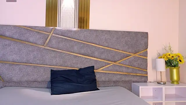 Snapshot of Blue_MoonXXX chatting on February 2026 07:33:02 PM Blue MoonXXX online show from February 2026 07:33:02 PM