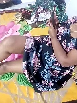 Snapshot of Angel_honeybear_143 chatting on February 2026 09:33:01 PM Angel honeybear 143 online show from February 2026 09:33:01 PM