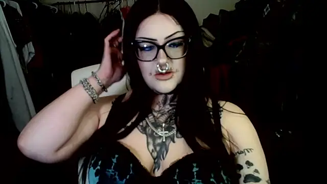 Snapshot of grindhouseho chatting on June 2026 05:23:02 AM grindhouseho online show from June 2026 05:23:02 AM
