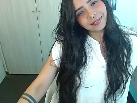 Snapshot of Pauliha chatting on February 2026 06:52:02 PM Pauliha online show from February 2026 06:52:02 PM